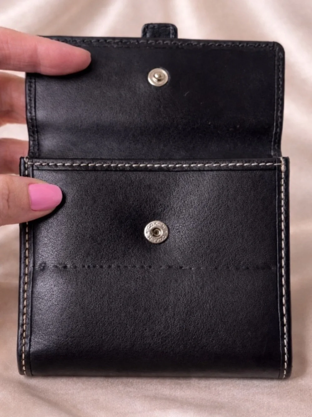 Coach Black Vintage Leather Compact Wallet Snap Coin Pocket - Picture 3 of 7